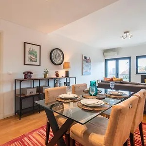  Apartment Fancy W/metro At Doorstep By Lovelystay