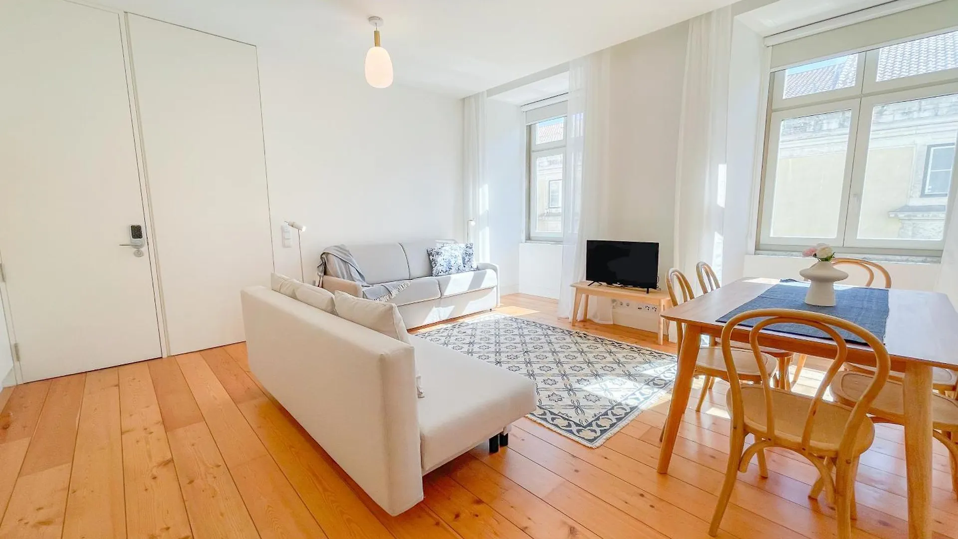 Arsenal 108, Design Apartments - New Light Downtown Chiado And River Lisbon Portugal