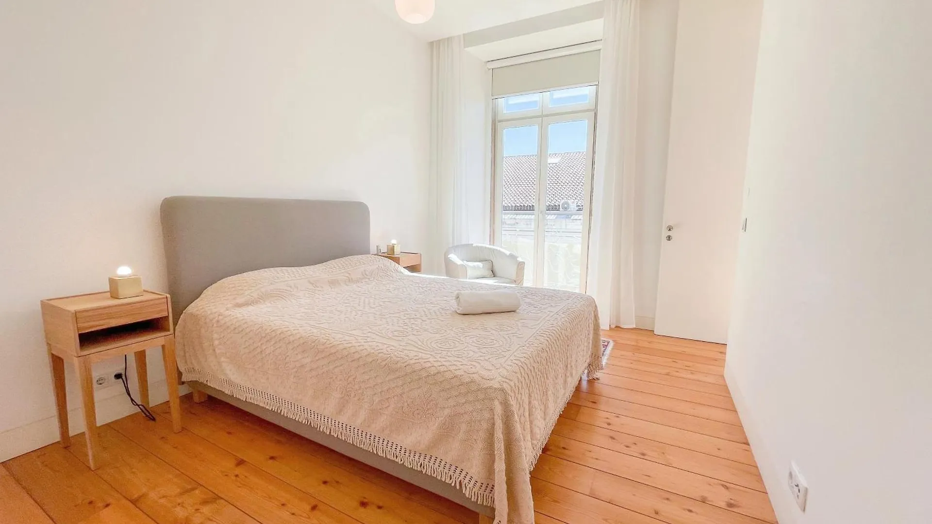 Arsenal 108, Design Apartments - New Light Downtown Chiado And River Lisbon